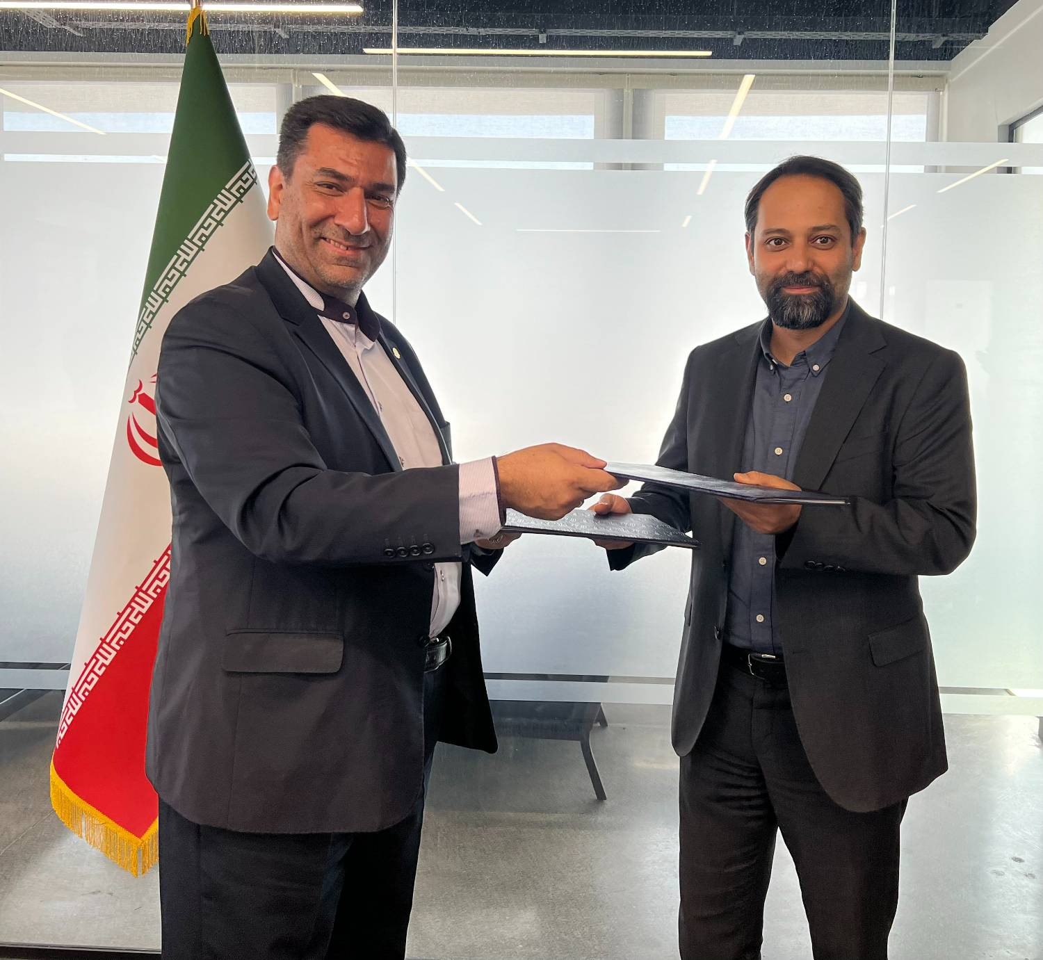 قرارداد ما بین پارک علم و فناوری امیر کبیر و مرکز نوآوری ارج برای ایجاد پردیس مشترک؛