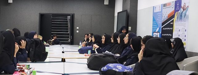 گزارش بازدید دانش‌آموزان منطقه ۲ از پارک علم و فناوری دانشگاه صنعتی امیر کبیر و برگزاری کلاس انگیزشی کسب و کار