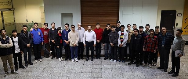 بازدید دانش‌آموزان مدارس حکیم تهران و امام حسین(ع) نیشابور از پارک علم و فناوری دانشگاه صنعتی امیرکبیر