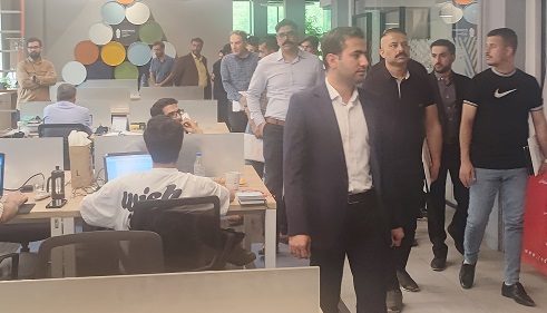 بازدید دانشجویان واحد بین الملل دانشگاه صنعتی امیر کبیر از پارک علم وفناوری دانشگاه